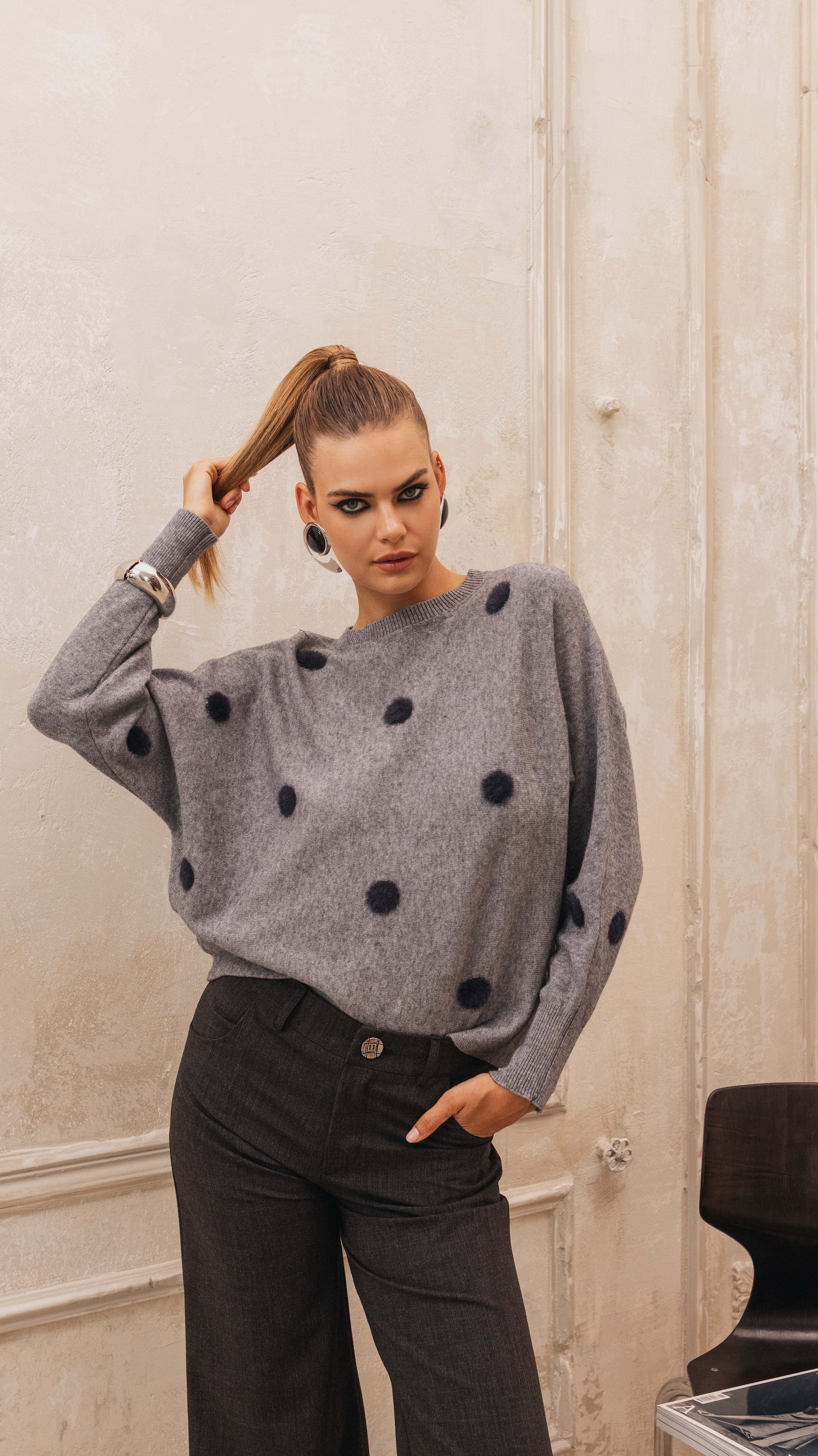 Polka dots knit